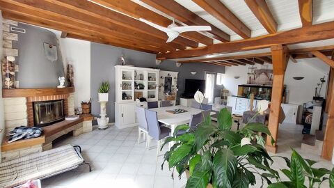   Maison de 195 m2 sans jardin Maison - 6 pi�ce(s) - 195 m�