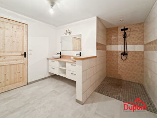  Maison � vendre 5 pi�ces 225 m�