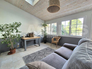  Maison � vendre 8 pi�ces 234 m�