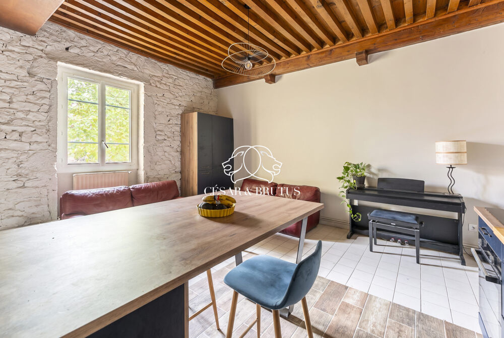 T3 de charme de 60 m²  Emplacement stratégique à Saint-Cyr