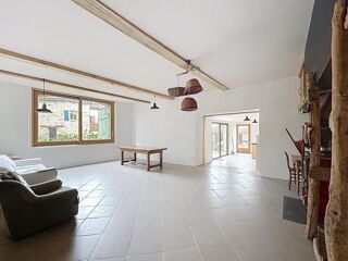 Maison à louer 4 pièces 160 m²