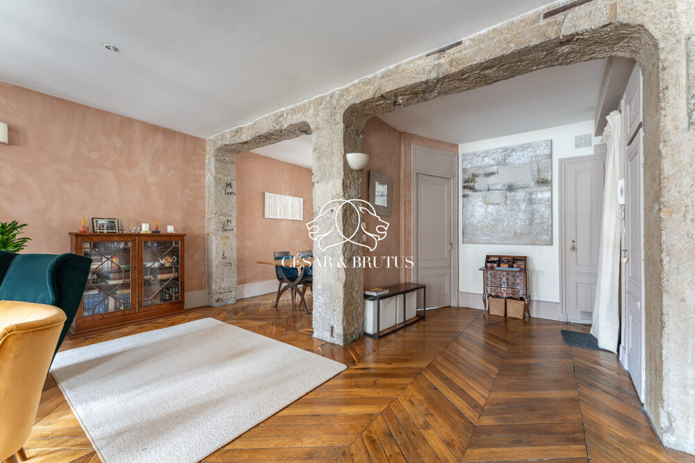 EXCLUSIF : Prestigieux T5 de 151 m²  Dernier Étage  Cord
