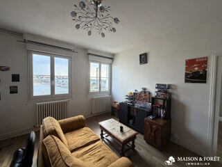  Immeuble à vendre 221 m²
