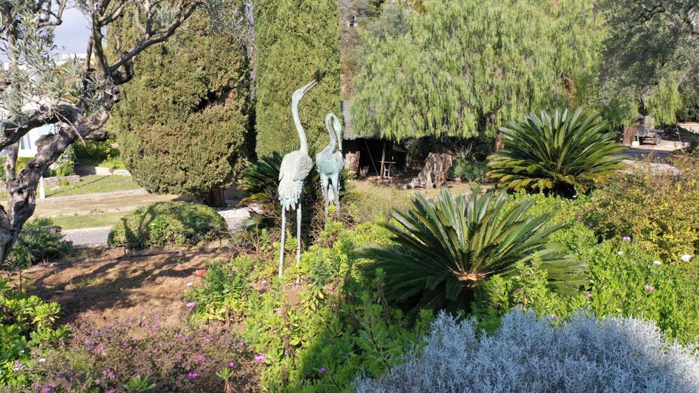 Vente Appartement SUPERBE T4 REZ DE JARDIN dans résidence avec PISCINE La ciotat
