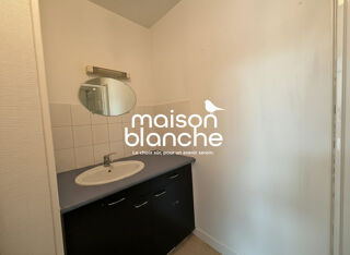  Appartement à louer 3 pièces 68 m²