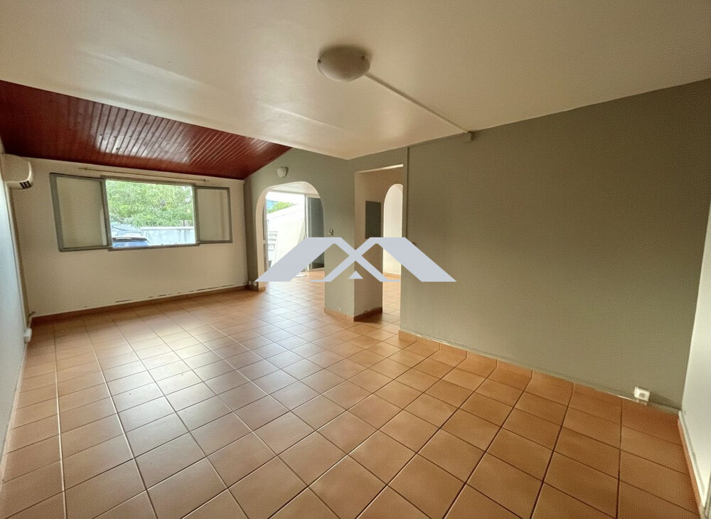Vente Maison Maison T4 99 m² - Basse Terre Saint-pierre