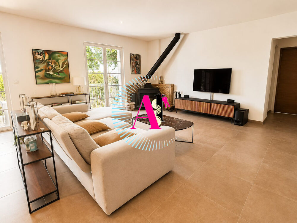 Villa familiale de 180 m² avec dépendance  Montauroux