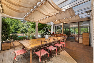  Maison  vendre 8 pices 308 m