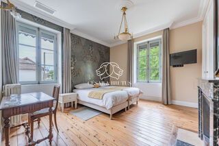  Maison  vendre 10 pices 460 m