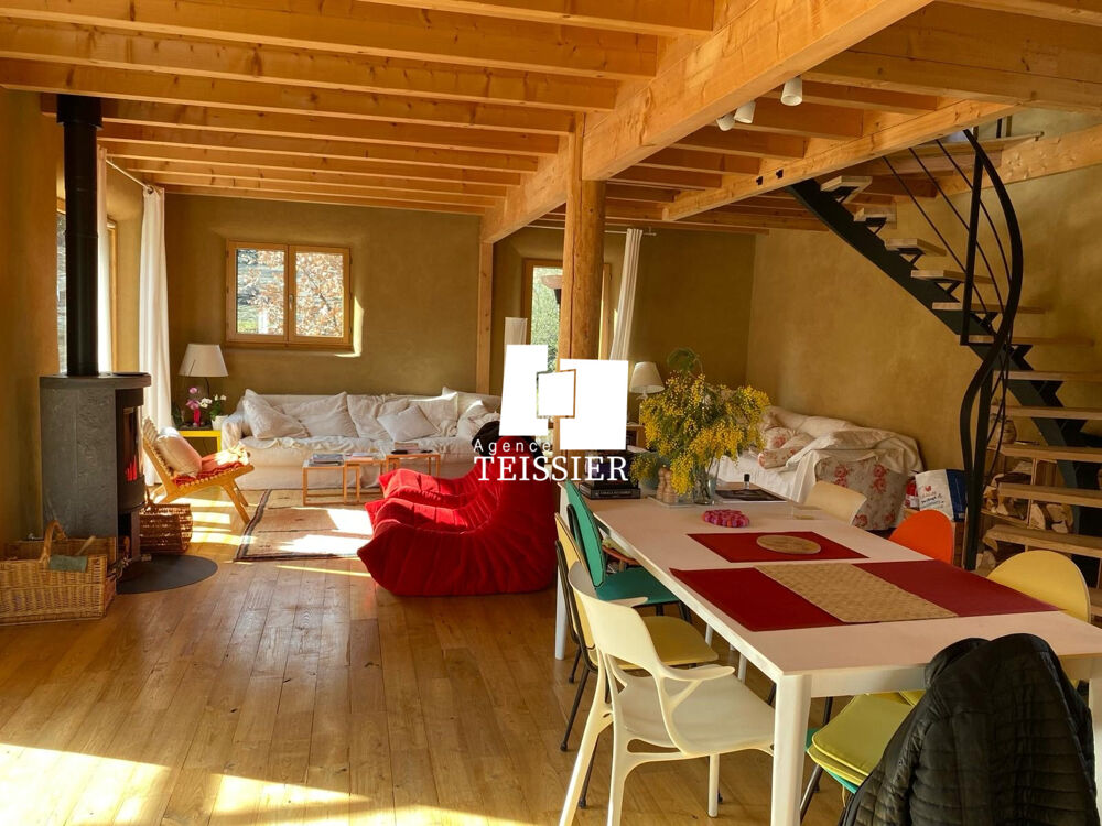 Sud Ardèche : 07460 - BANNE : Maison en bois inspirée de l'h