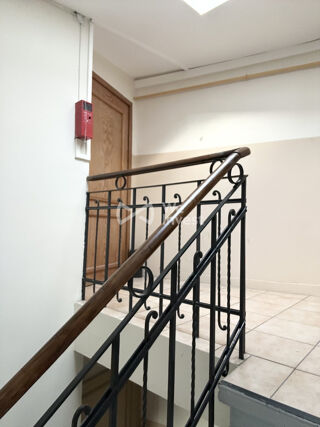  Appartement à louer 4 pièces 75 m²