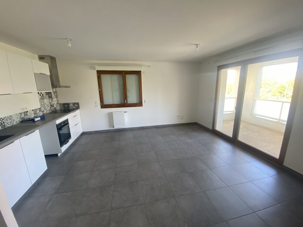 Location Appartement Très beau T2 Récent climatisé avec balcon et garage Villeurbanne