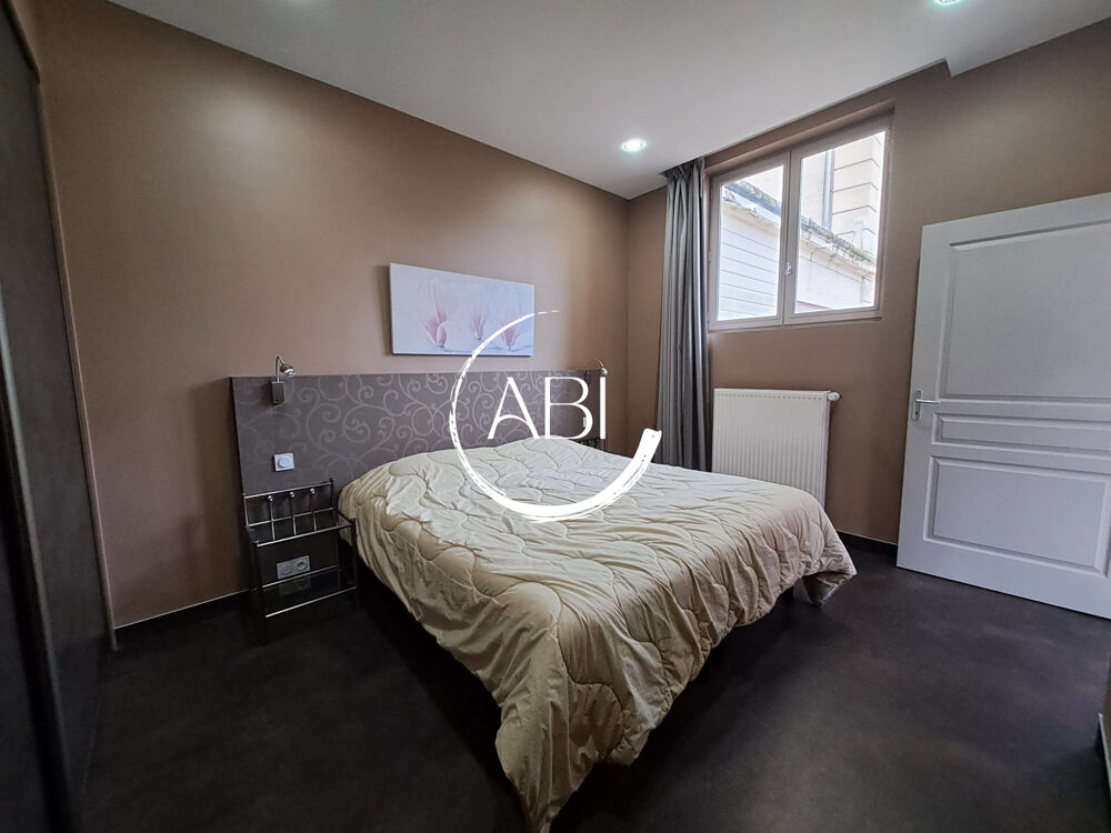 Superbe appartement 2 pièces de 55 m2, entièrement rénové