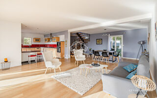  Maison � vendre 6 pi�ces 201 m�