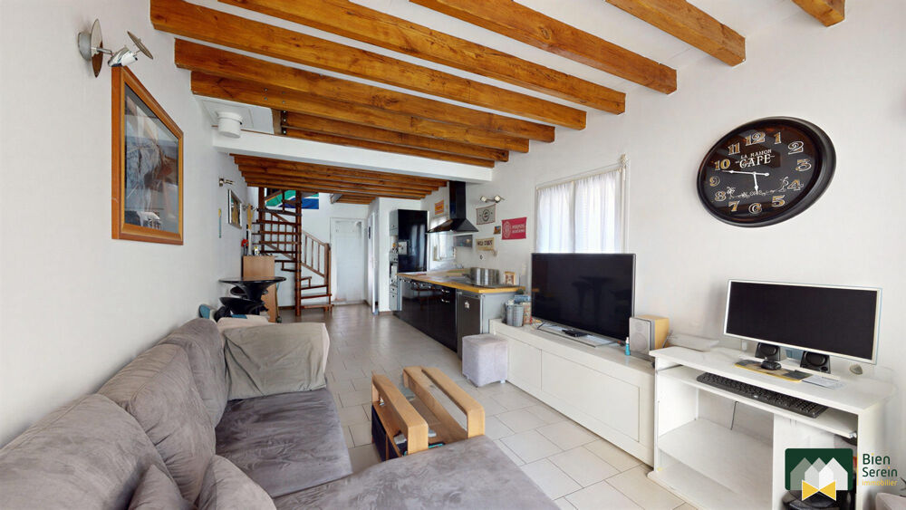 Vente Appartement CHARMANTE MAISON / APPARTEMENT DE VILLE AVEC GARAGE ET COURS Gaillon