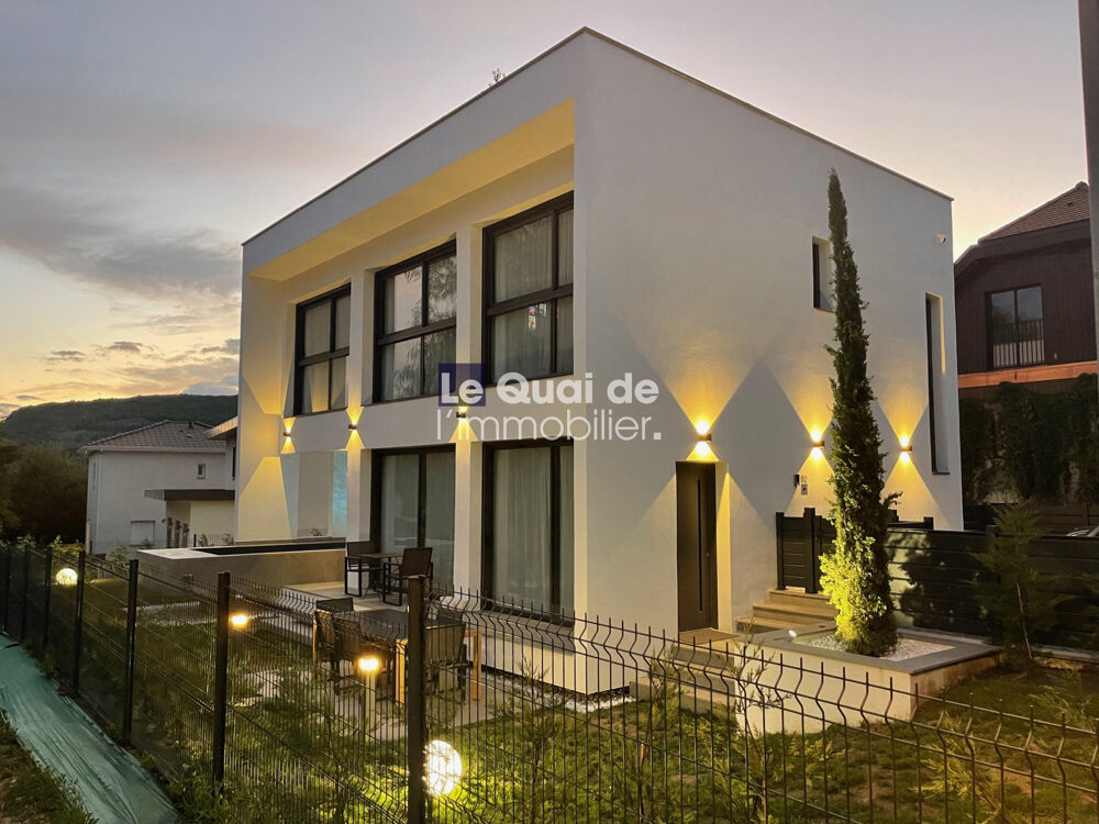 MAISON D'ARCHITECTE 112 M²  PISCINE & PRESTATIONS HAUT DE