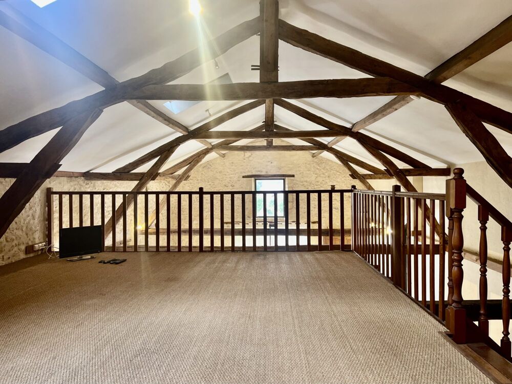 Proche Beaumont: Maison de village avec Jardin