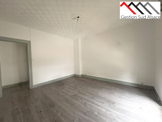  Appartement à louer 2 pièces 56 m²