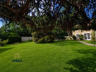  Maison à vendre 14 pièces 323 m²