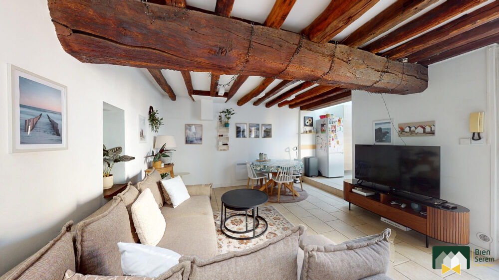 MAISON DE VILLE DE CARACTERE AVEC JARDIN ET TERRASSE - MAINTENON