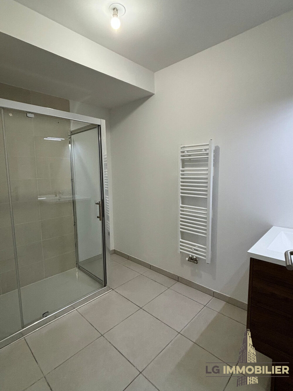 Location Appartement SAINT-HONORE - TYPE 3 AVEC JARDIN ET PARKINGS Amiens