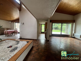  Maison  louer 8 pices 233 m
