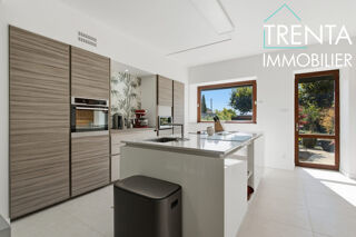  Maison à vendre 7 pièces 251 m²