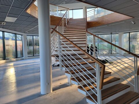   A VENDRE - Immeuble de Bureau 1700 m2 - RN 165 - VANNES OUEST - 