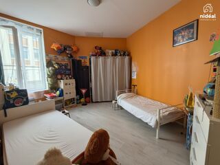  Immeuble � vendre 211 m�