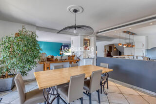  Maison � vendre 8 pi�ces 300 m�