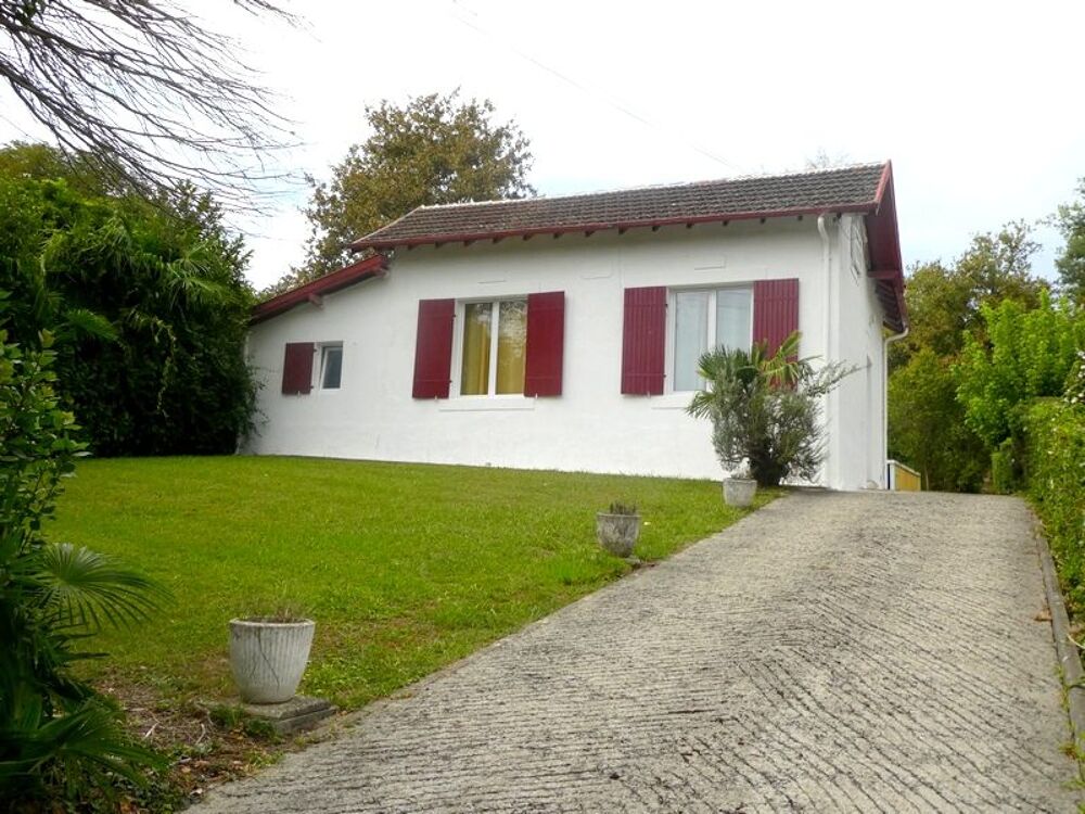 Maison plein pied au coeur de la ville de salies de bearn