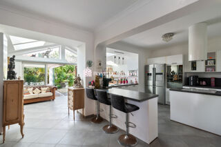  Maison � vendre 8 pi�ces 196 m�