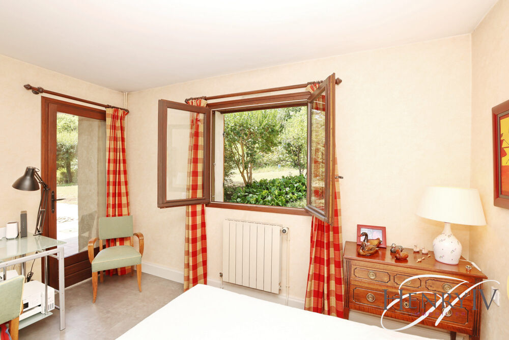 à vendre  Maison Saint-Ismier (38330)