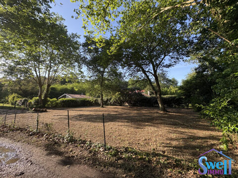   Terrain à bâtir de 1041m² hors lotissement arboré, viabilis? 