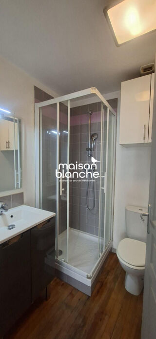  Appartement à louer 2 pièces 27 m²
