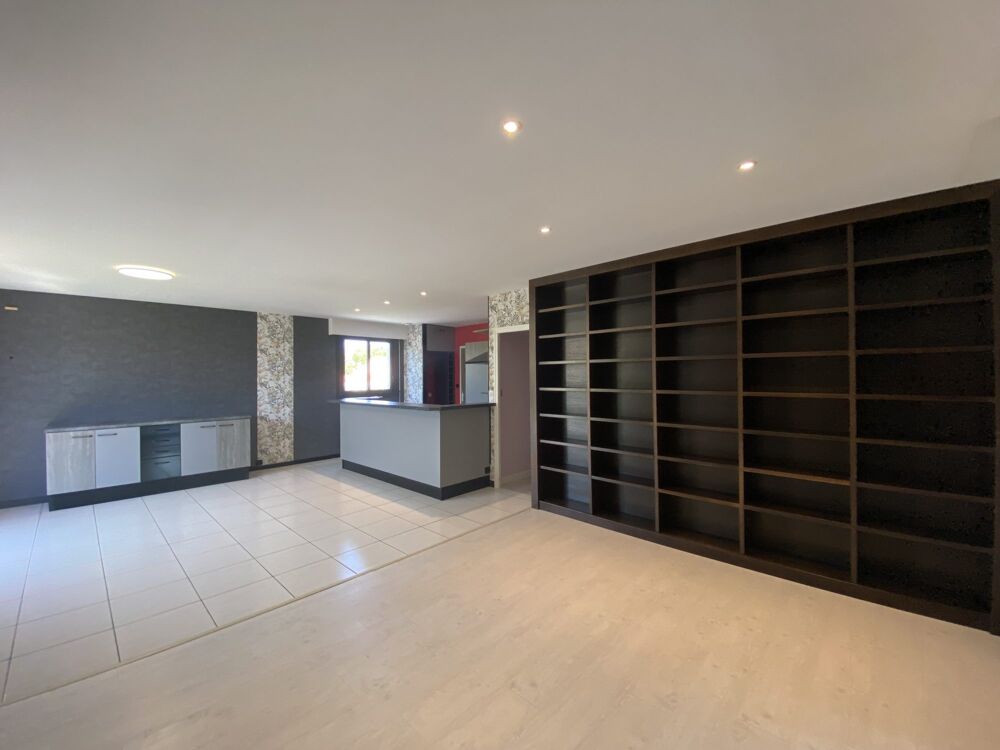 Vente Maison PROCHE CENTRE-VILLE, MAISON T6 + VERANDA + 2 GARAGES Bretignolles-sur-mer