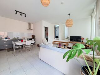  Appartement à louer 3 pièces 57 m²