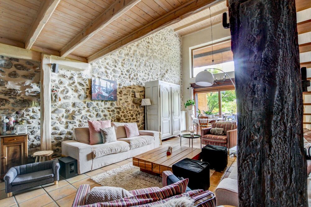 Vente Maison Maison 5 pièces - 243 m² Prévessin-moëns