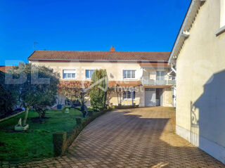  Maison � vendre 11 pi�ces 320 m�