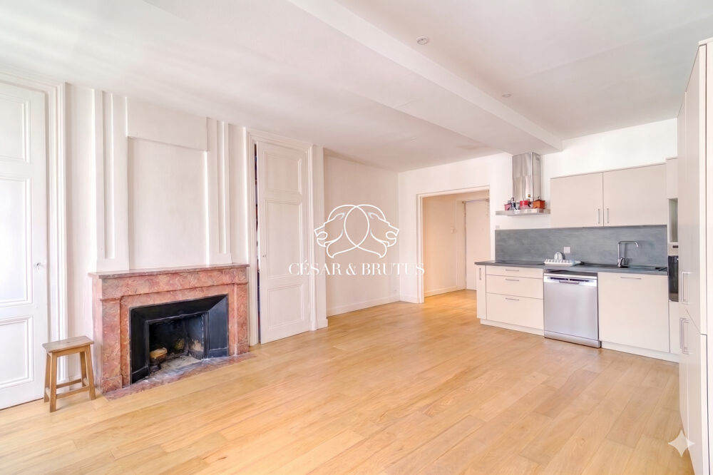 LYON 2ème AINAY  INVESTISSEUR- APPARTEMENT T3 DE 75 M²