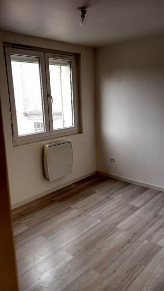  Appartement à louer 4 pièces 73 m²