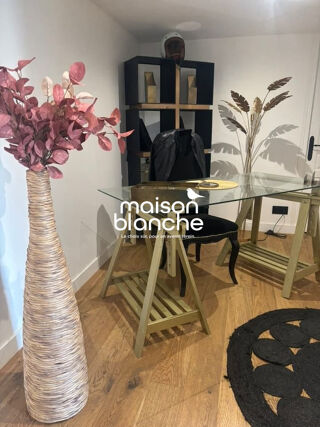  Maison à louer 10 pièces 200 m²