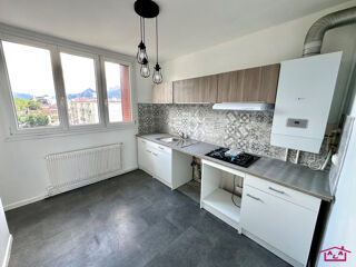  Appartement à louer 4 pièces 70 m²