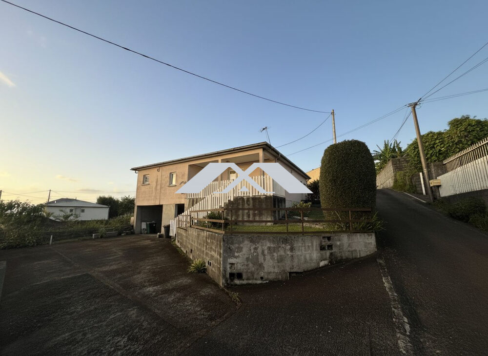 Vente Maison Maison 4 chambres sur plus de 1 000 m2 avec potentiel de divisio Tampon