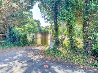  Terrain � vendre 1131 m� Lu�on