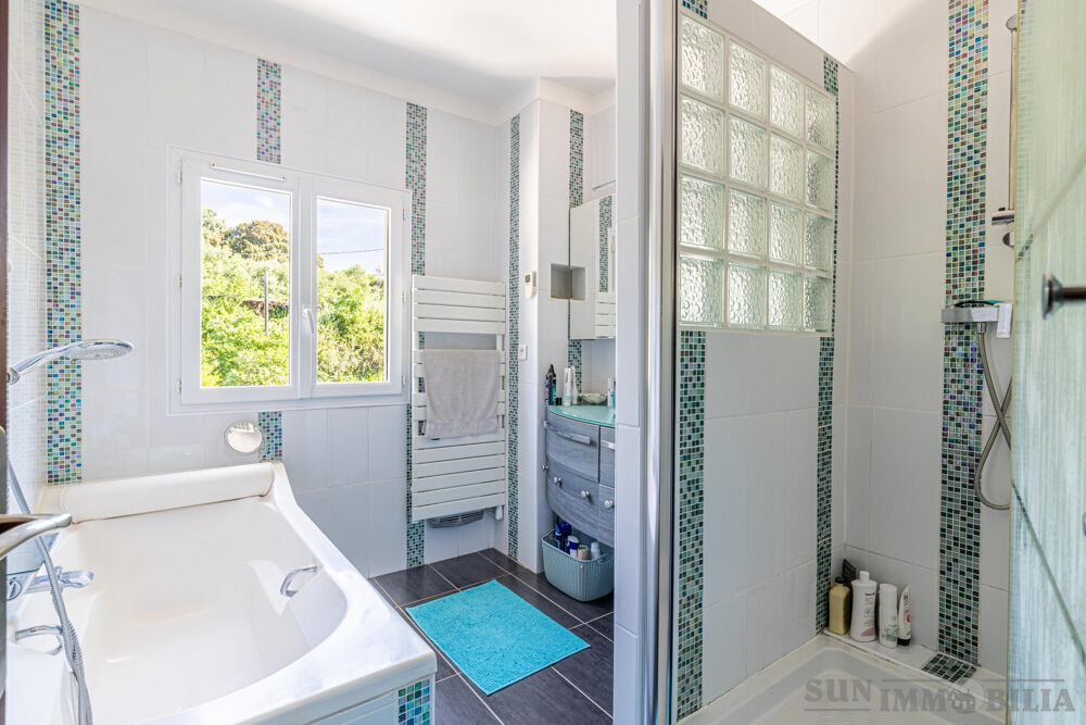 à vendre  Maison Cagnes-sur-Mer (06800)