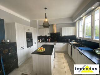  Maison � vendre 10 pi�ces 450 m�