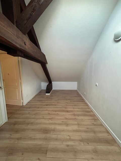  Appartement � louer 4 pi�ces 79 m�