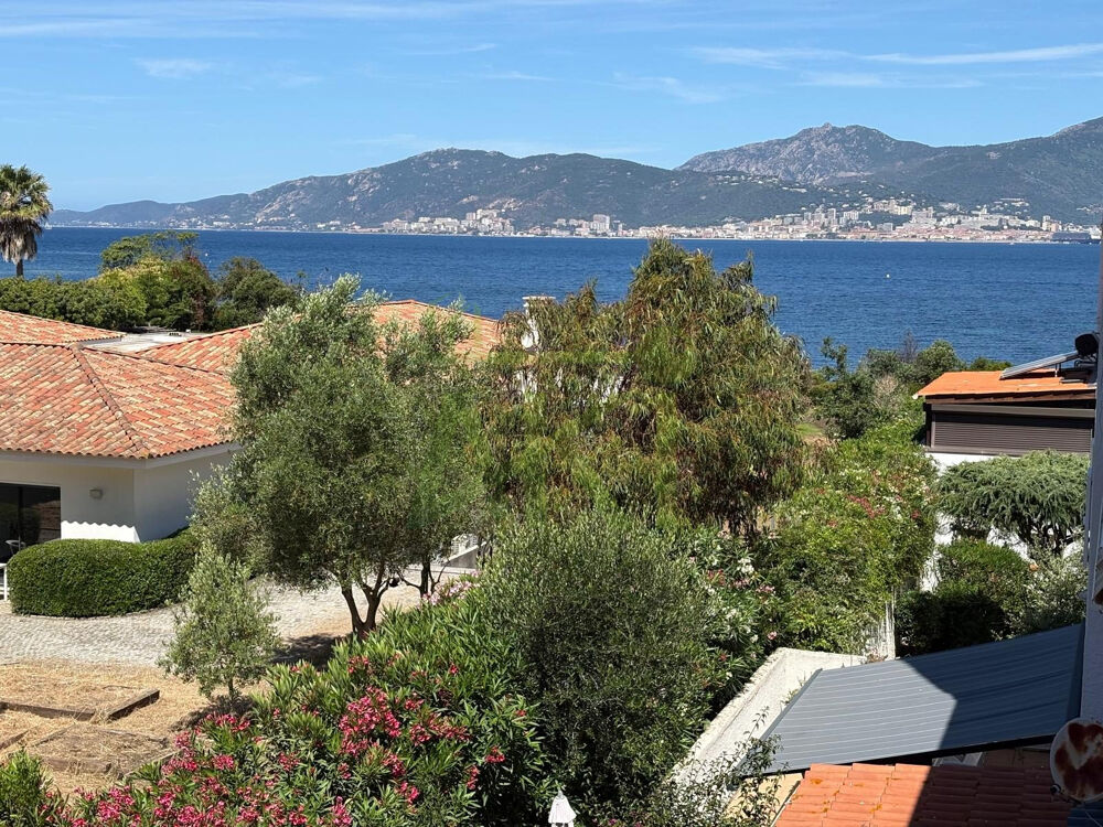 Appartement duplex Porticcio centre-proche plage