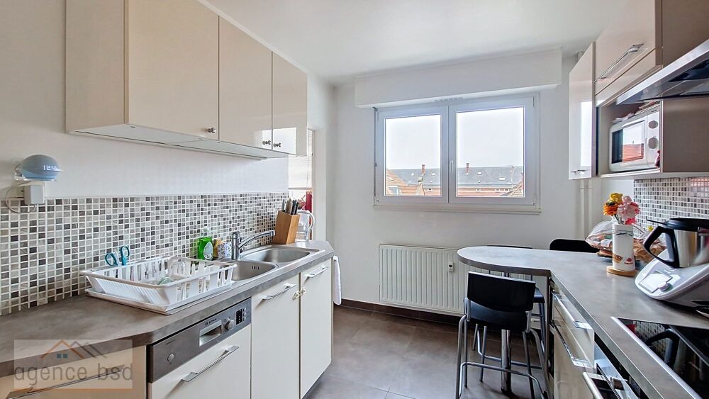 Vente Appartement Prox. Clémenceau, Beau 3 pièces en étage, balcon ; parking en Strasbourg